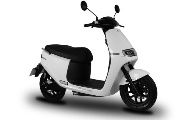 Ecooter E2 Max moto electrica ciclomotor bateria NQi ‎UQi  ‎MQi  ‎MQi+ pusa puma niu ecomobility green world nuuk silence