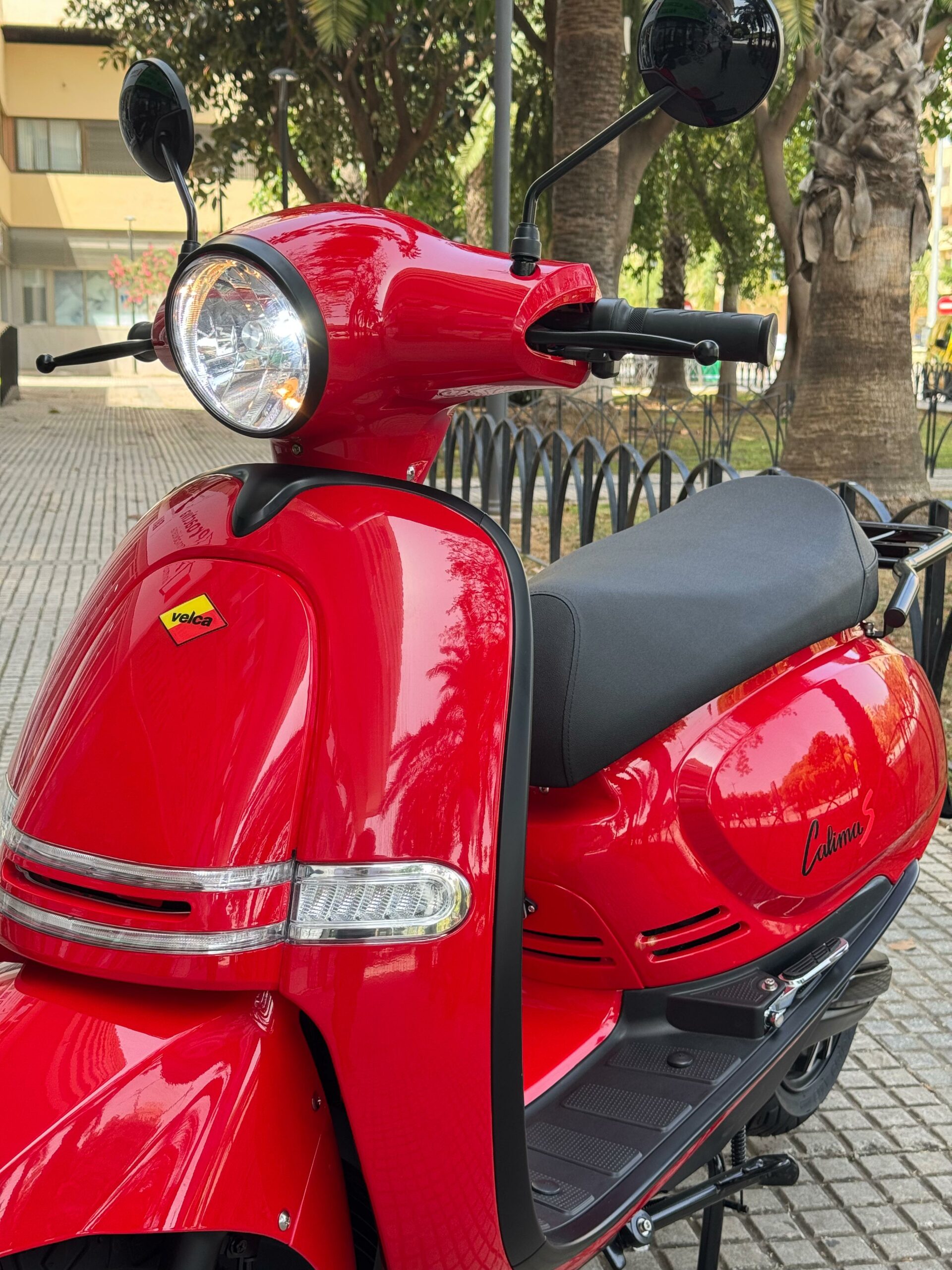 Velca Calima S Motocicletas 125-E moto electrica bateria Velca Calima S moto electrica ciclomotor bateria NQi UQi MQi MQi+ pusa puma niu ecomobility green world nuuk silence