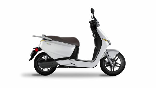 Ecooter E3 R moto electrica ciclomotor bateria NQi ‎UQi  ‎MQi  ‎MQi+ pusa puma niu ecomobility green world nuuk silence