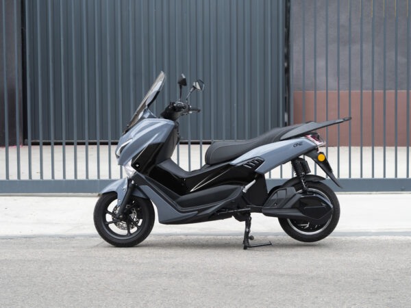 Velca ONE moto electrica ciclomotor bateria NQi ‎UQi  ‎MQi  ‎MQi+ pusa puma niu ecomobility green world nuuk silence