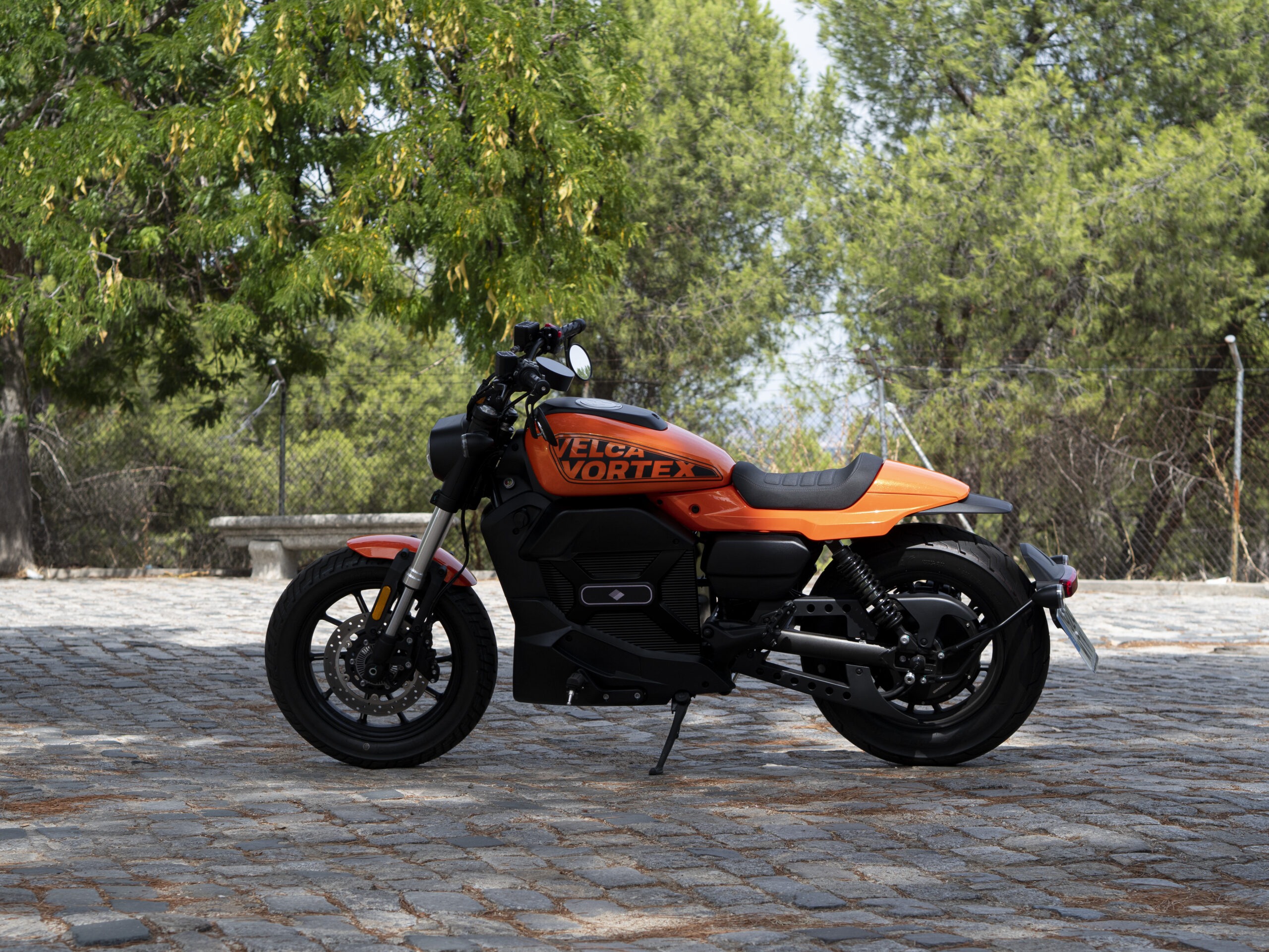 Velca Vortex Motocicletas 125-E moto electrica bateria Velca Vortex moto electrica ciclomotor bateria NQi UQi MQi MQi+ pusa puma niu ecomobility green world nuuk silence
