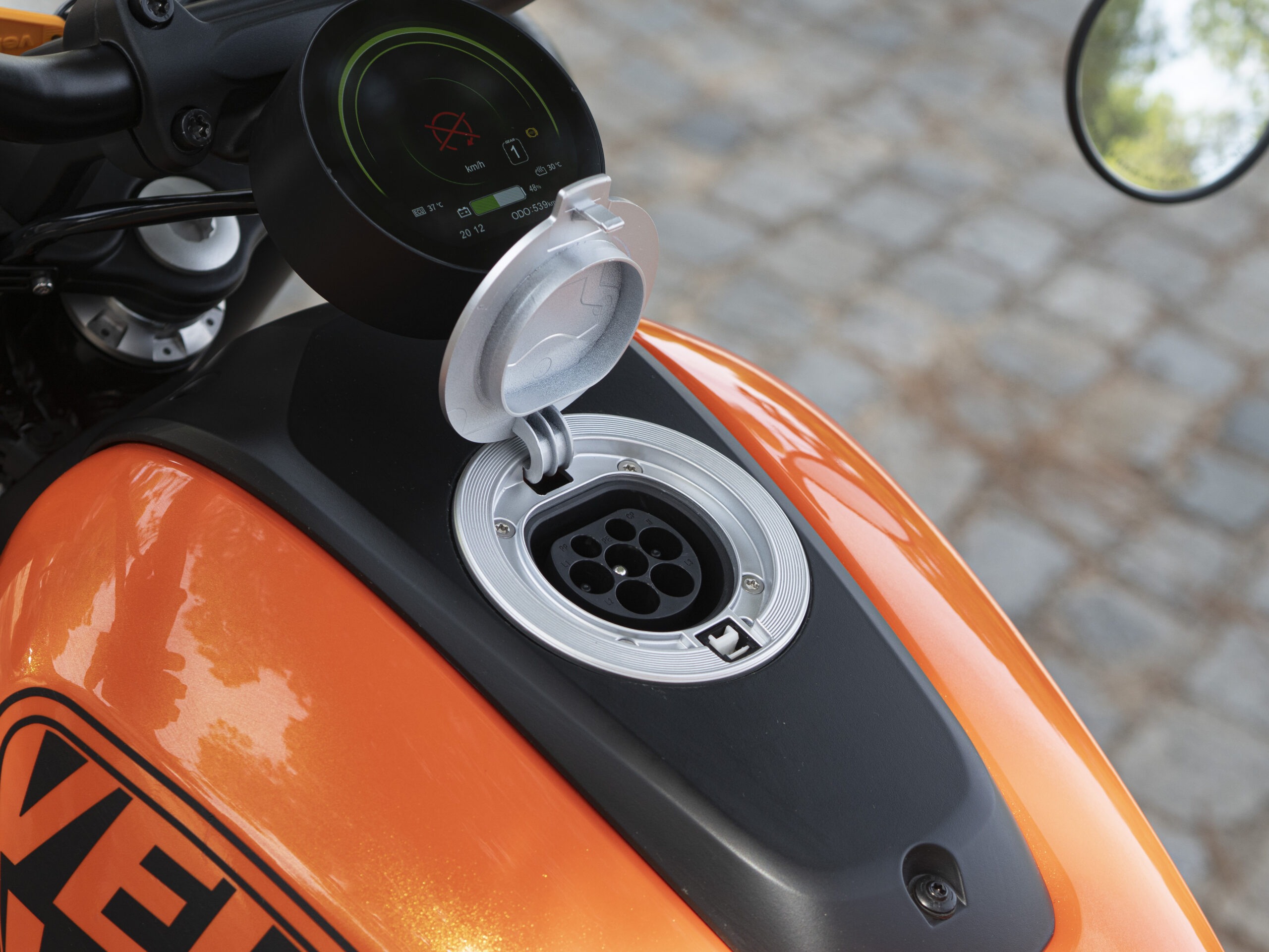 Velca Vortex Motocicletas 125-E moto electrica bateria Velca Vortex moto electrica ciclomotor bateria NQi UQi MQi MQi+ pusa puma niu ecomobility green world nuuk silence