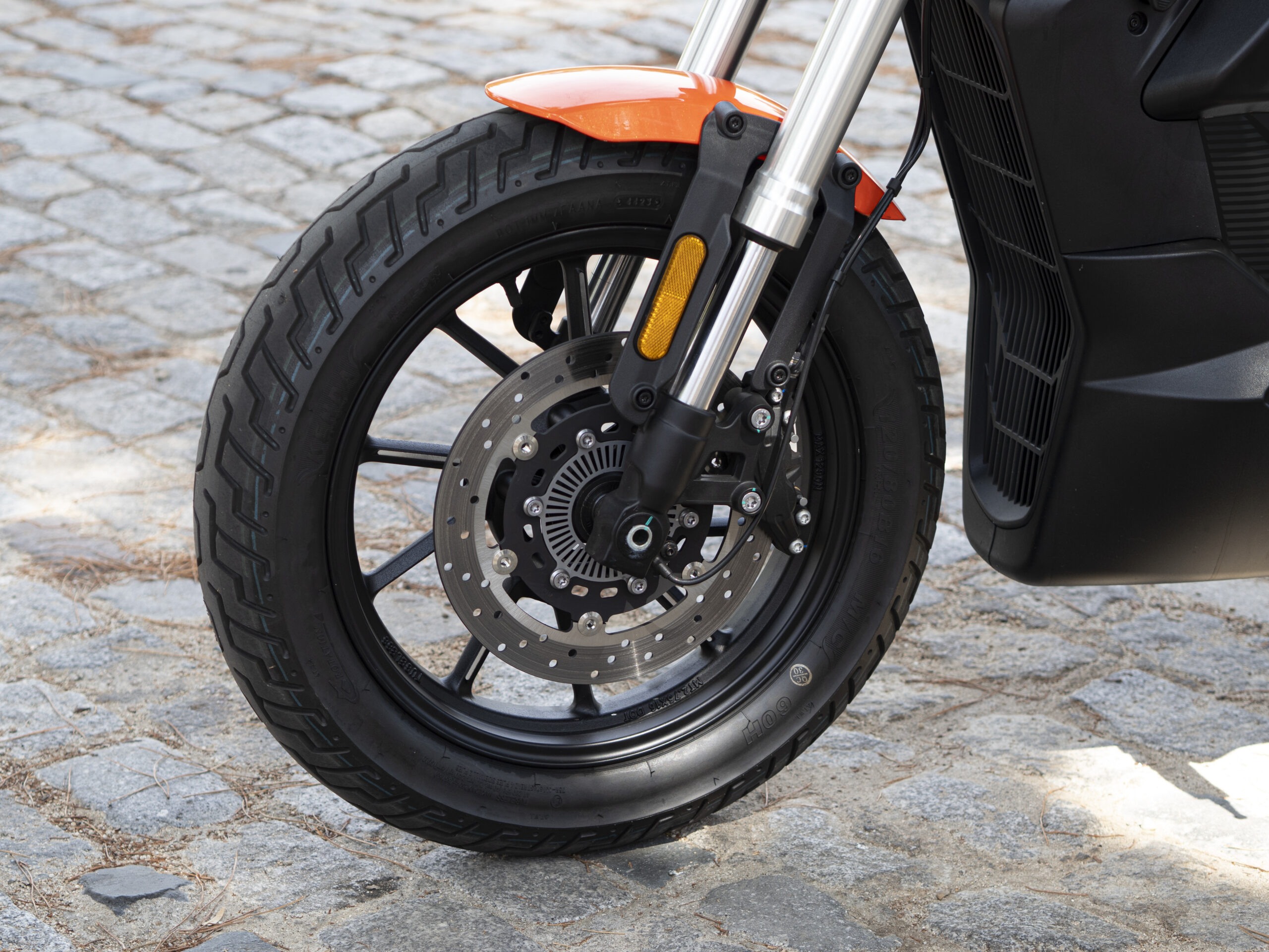 Velca Vortex Motocicletas 125-E moto electrica bateria Velca Vortex moto electrica ciclomotor bateria NQi UQi MQi MQi+ pusa puma niu ecomobility green world nuuk silence