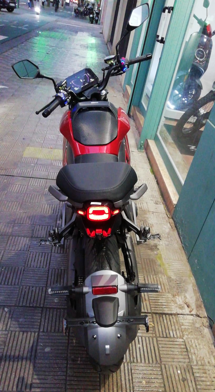 Velca Nude Motocicletas 125-E moto electrica bateria Velca Nude moto electrica ciclomotor bateria NQi UQi MQi MQi+ pusa puma niu ecomobility green world nuuk silence