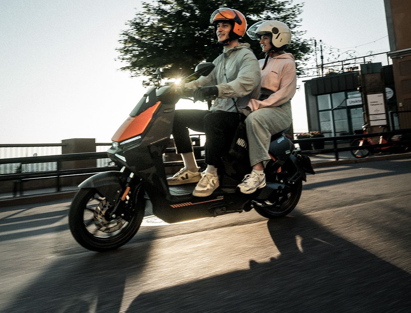 NIU FQiX 300 Motocicletas 125-E moto electrica bateria NIU FQiX 300 moto electrica ciclomotor bateria NQi UQi MQi MQi+ pusa puma niu ecomobility green world nuuk silence