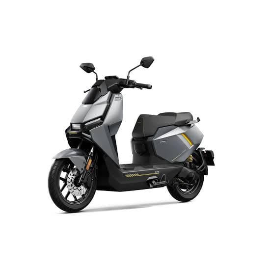 NIU FQiX 300 Motocicletas 125-E moto electrica bateria NIU FQiX 300 moto electrica ciclomotor bateria NQi UQi MQi MQi+ pusa puma niu ecomobility green world nuuk silence